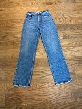 Abercrombie Curve Love 90s Straight Jeans 25/0 Ultra High Rise Button Fly